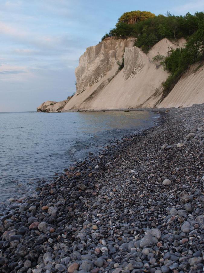 Mon Hostel & Vandrehjem Борре Экстерьер фото